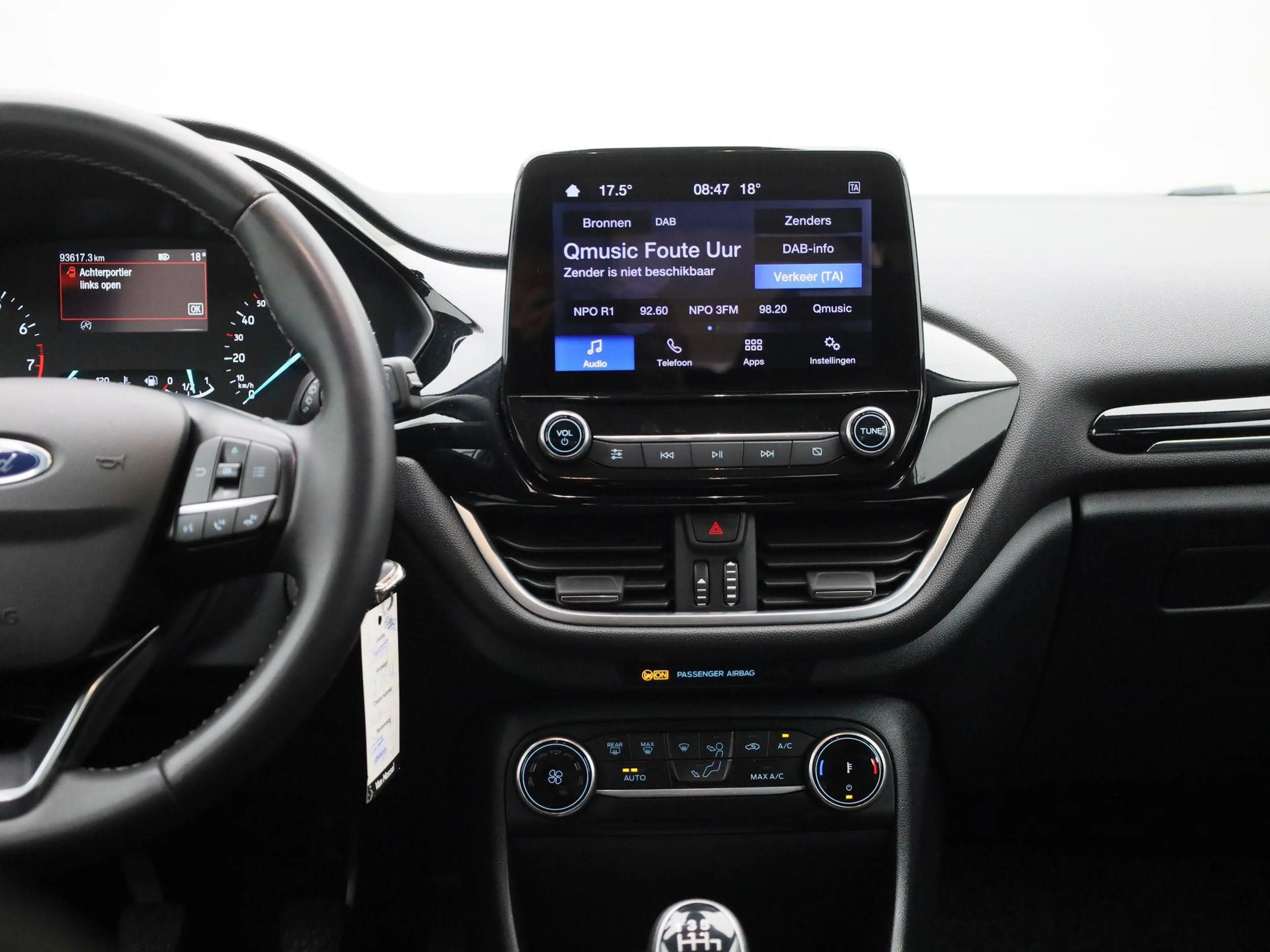 Ford Fiesta 1.0 EcoBoost Hybrid Titanium — photo 9