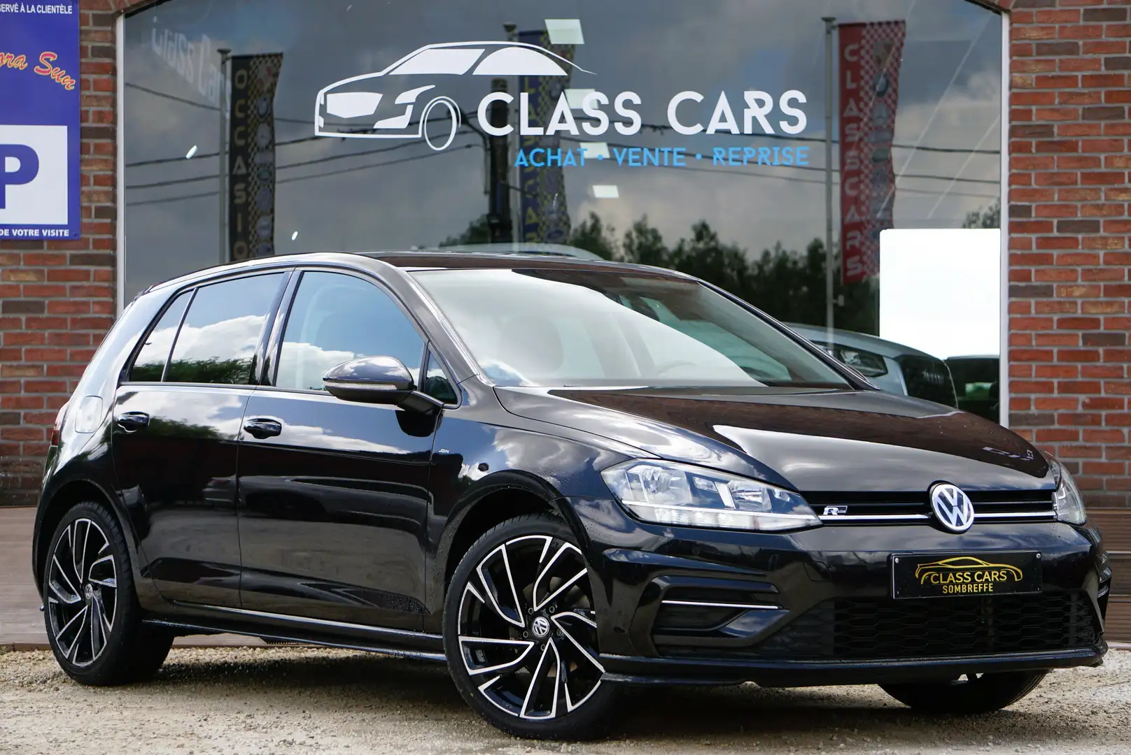 Volkswagen Golf 1.0 TSI R-LINE COCKPIT NAVI DISTRONIC CAM PDC 6d-T Zwart - 2