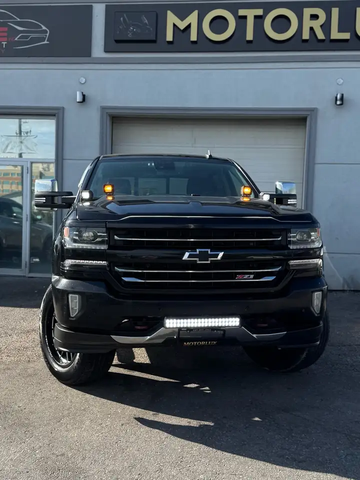 Chevrolet Silverado 1500 снимка Chevrolet Silverado 1500