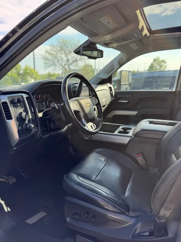 Chevrolet Silverado 1500 снимка Chevrolet Silverado 1500