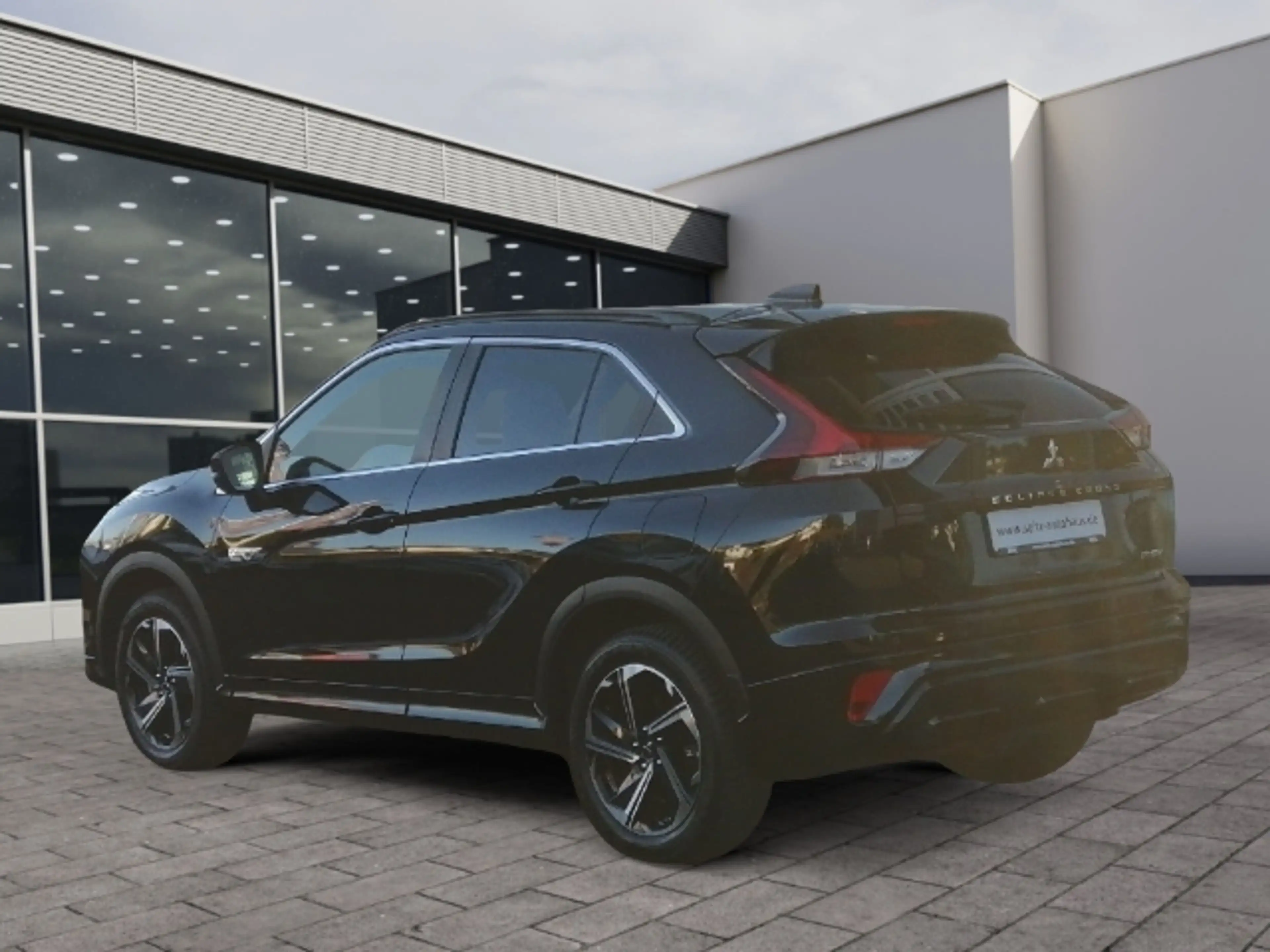 Mitsubishi Eclipse Cross Plus Select Hybrid 2.4 4WD Allwetter StandHZG Soun — photo 4