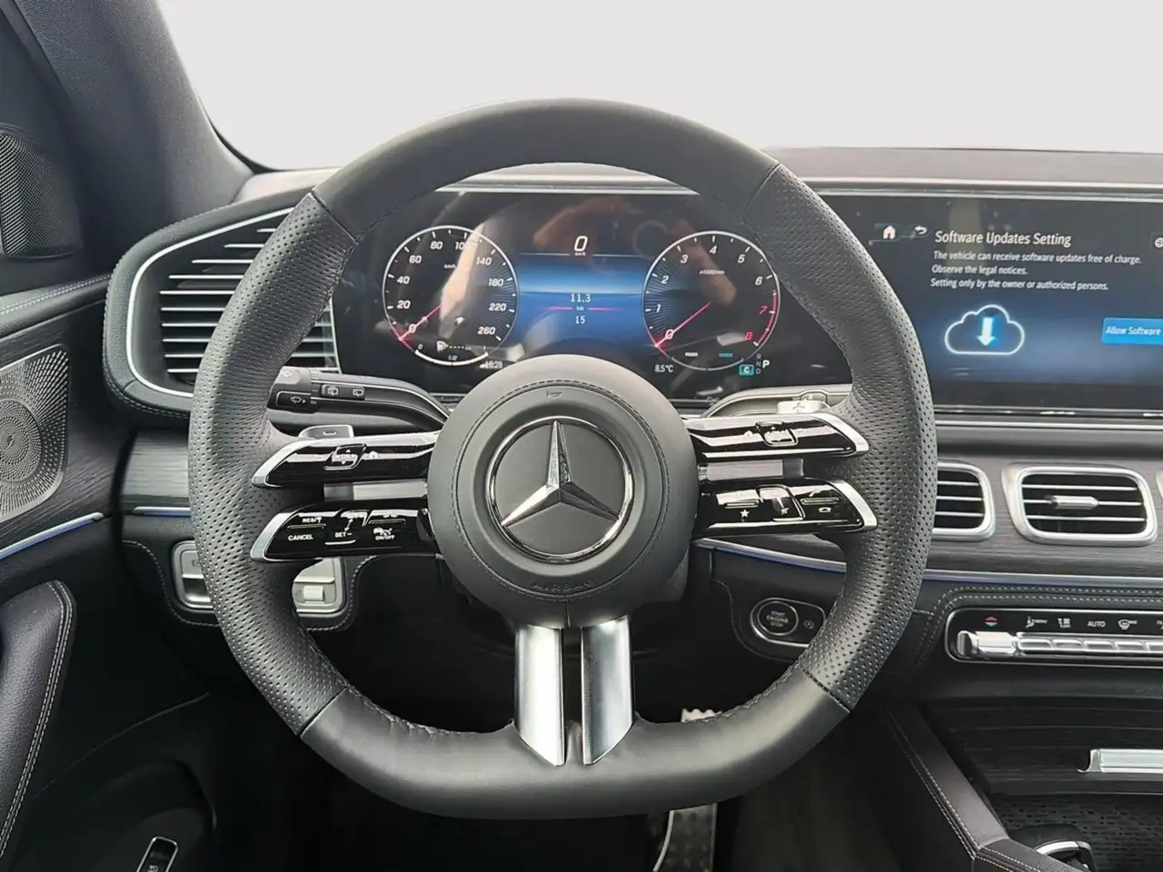 Mercedes-Benz GLS снимка Mercedes-Benz GLS