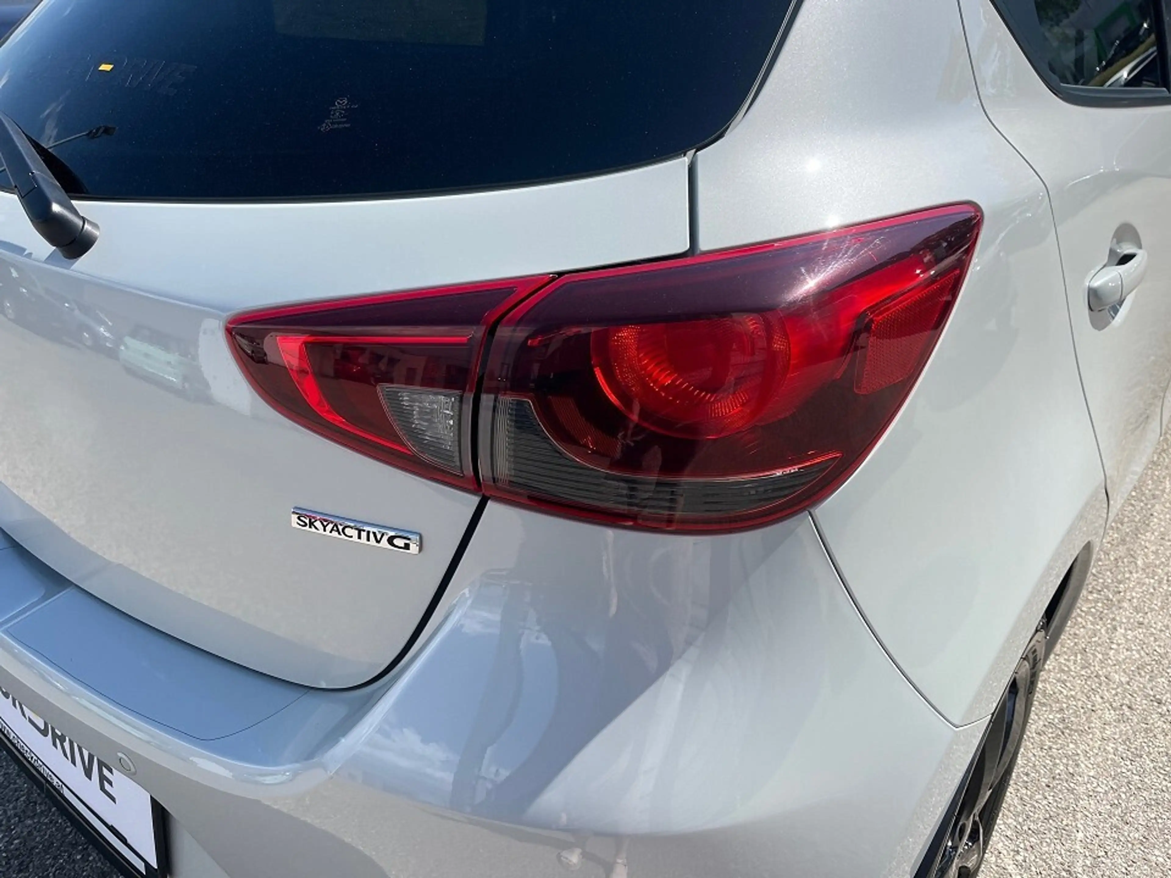 Mazda 2 03 1.5L SKYACTIV G 90ps 6AT HOMURA — photo 11