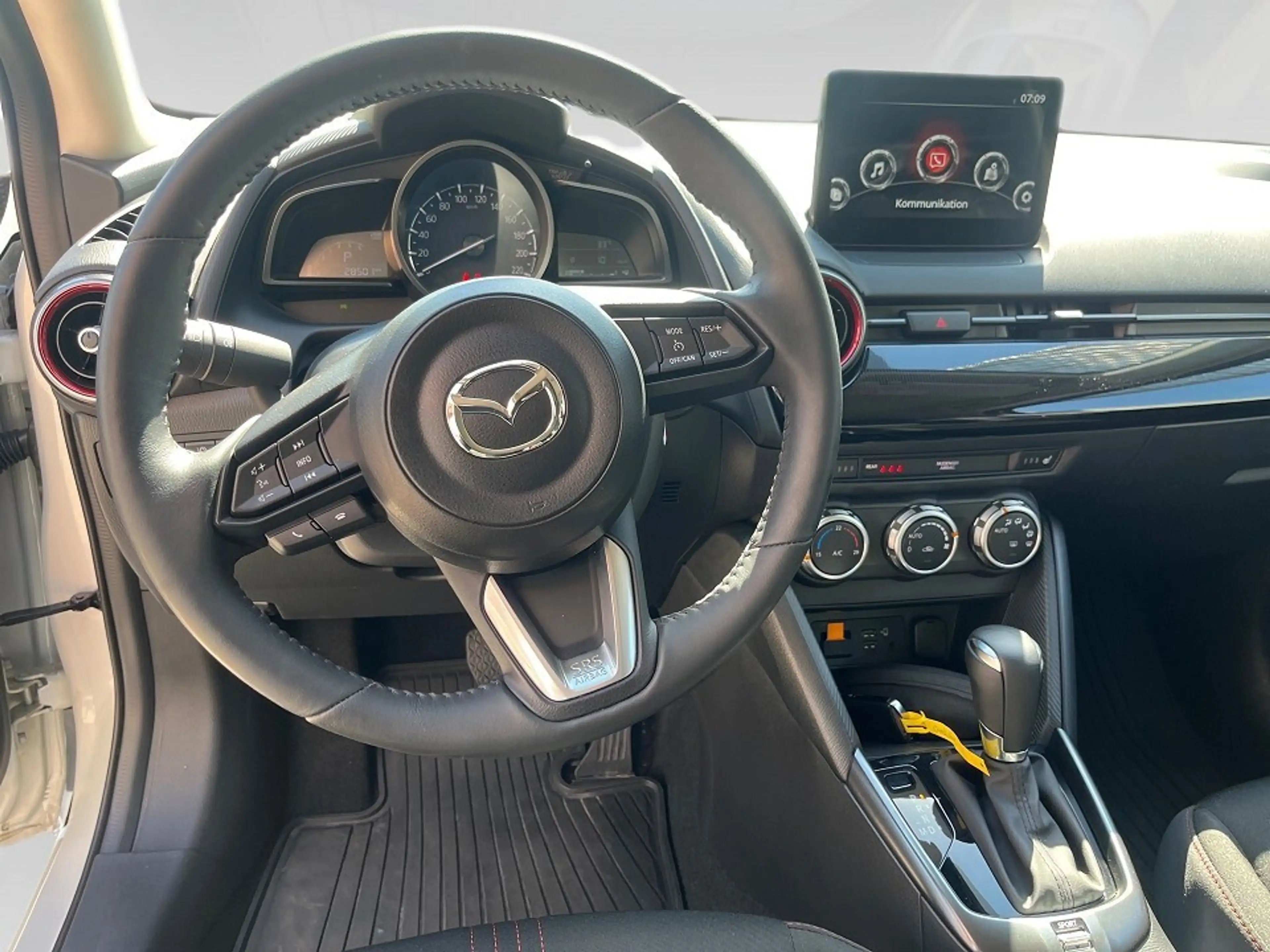 Mazda 2 03 1.5L SKYACTIV G 90ps 6AT HOMURA — photo 14