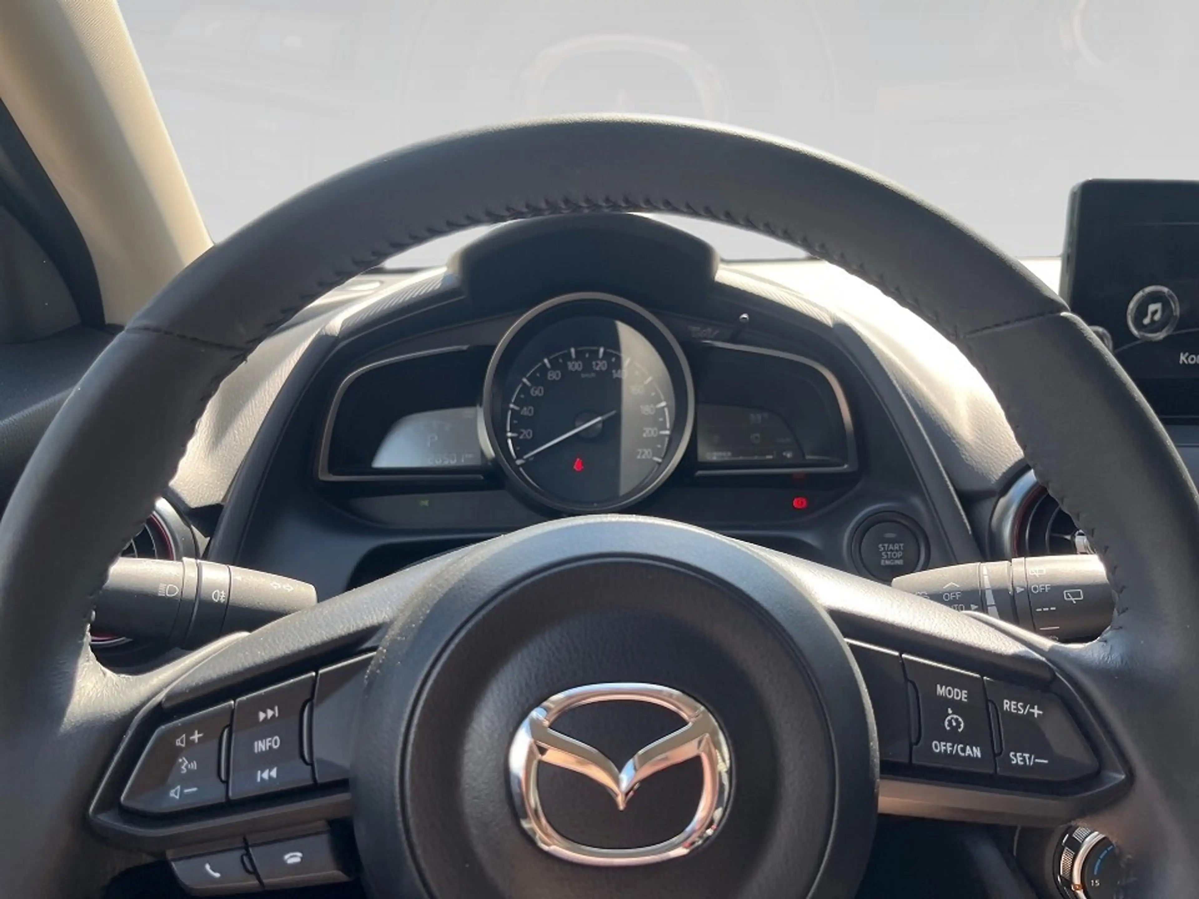 Mazda 2 03 1.5L SKYACTIV G 90ps 6AT HOMURA — photo 15