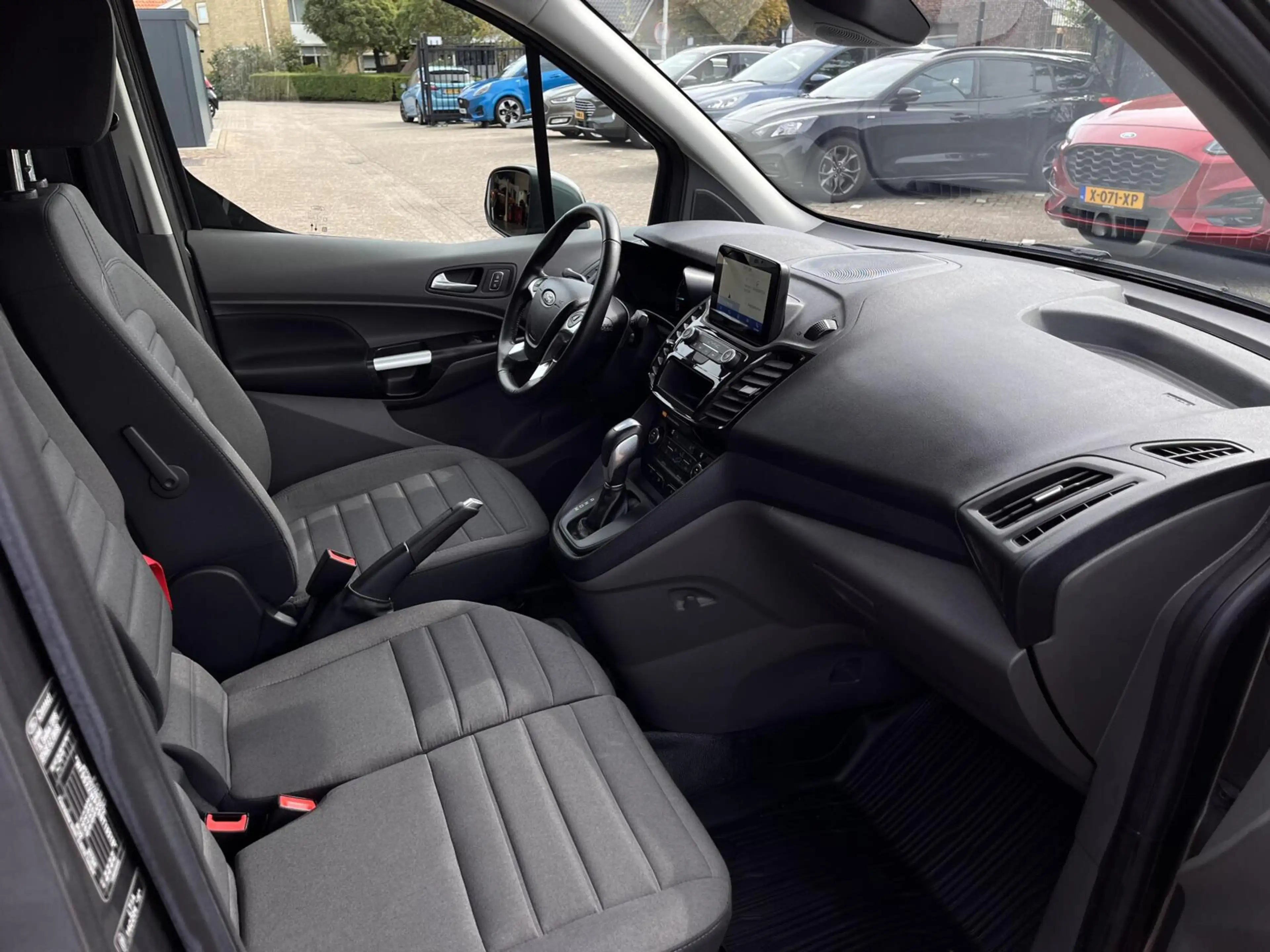 Ford Transit Connect 1.5 EcoBlue L2 Limited 120PK Automaat Trekhaak Ada — photo 4