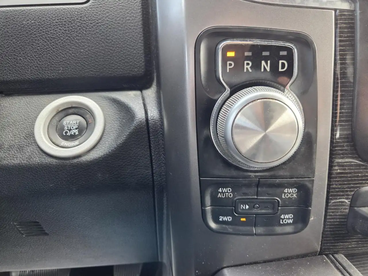 RAM 1500 снимка RAM 1500