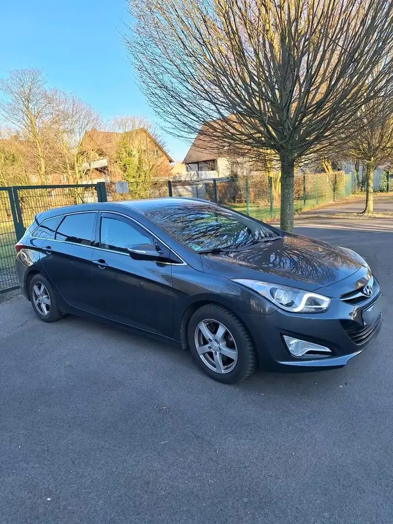 Hyundai i40 i40cw 1.7 CRDi 5 Star Edition Gris - 1