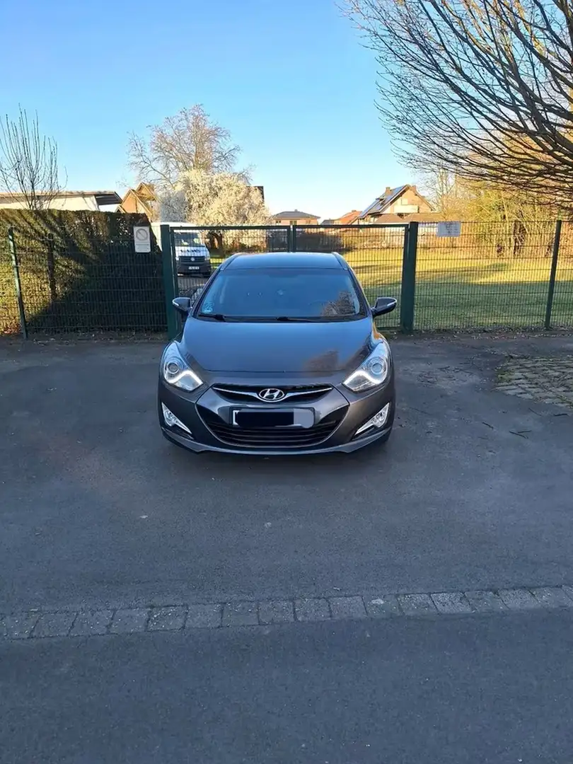 Hyundai i40 i40cw 1.7 CRDi 5 Star Edition Gris - 2