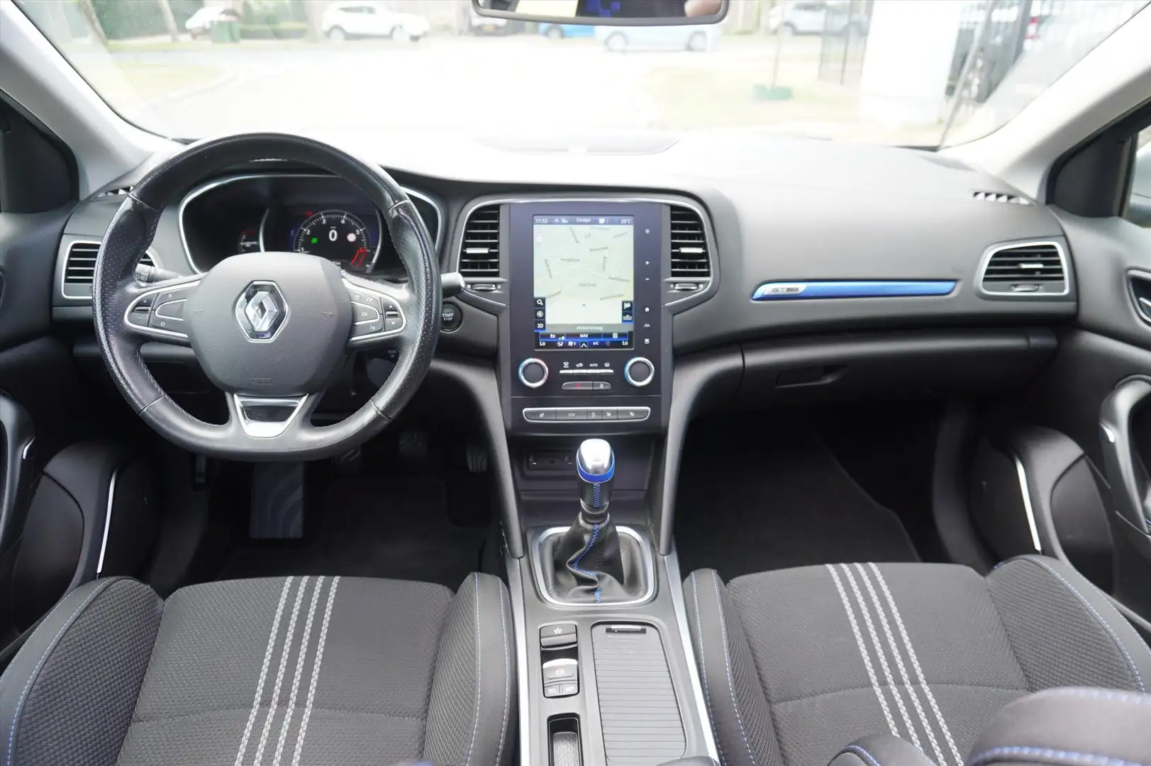 Renault Megane Estate 1.3 TCe 160pk GPF GT-Line Clima Groot scher Zwart - 2