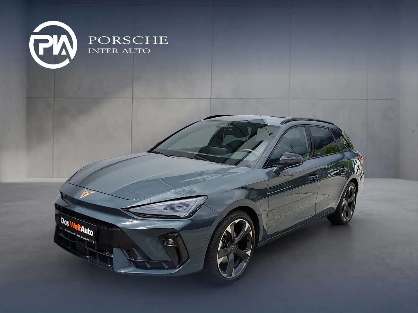 CUPRA Leon 1.5 eTSI DSG Blau - 1