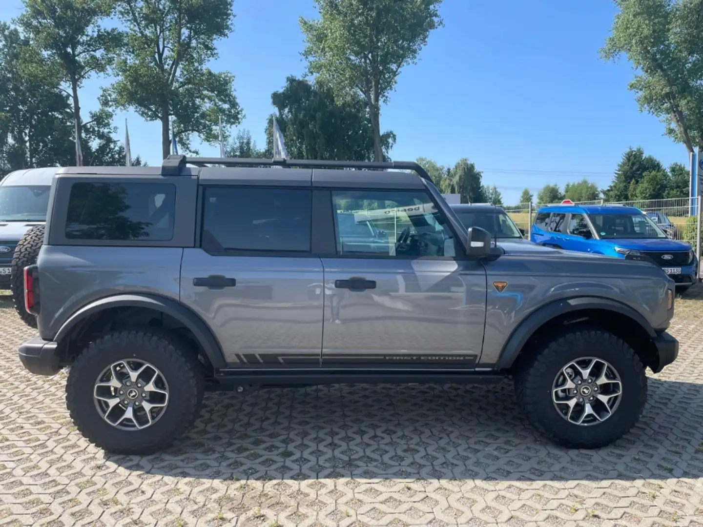Ford Bronco Badlands e-4WD+ACC+B&O+LED+BLIS+Heckzelt Grau - 2