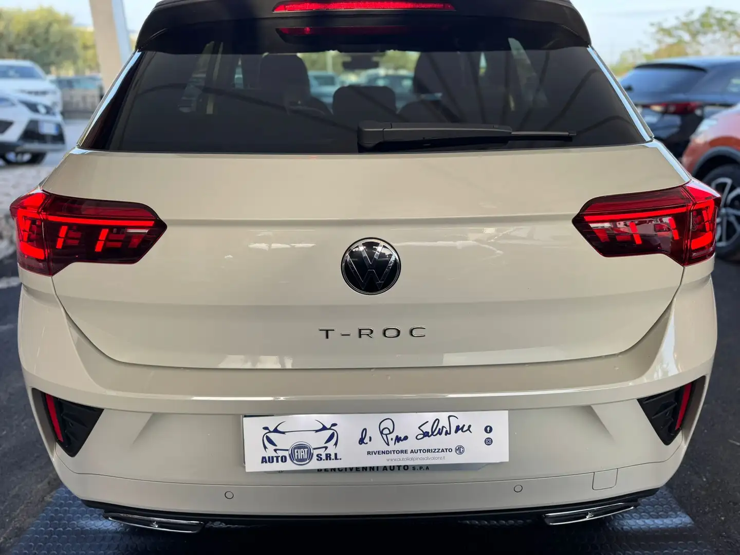 Volkswagen T-Roc 2.0 tdi Sport 150cv R-line Wit - 2