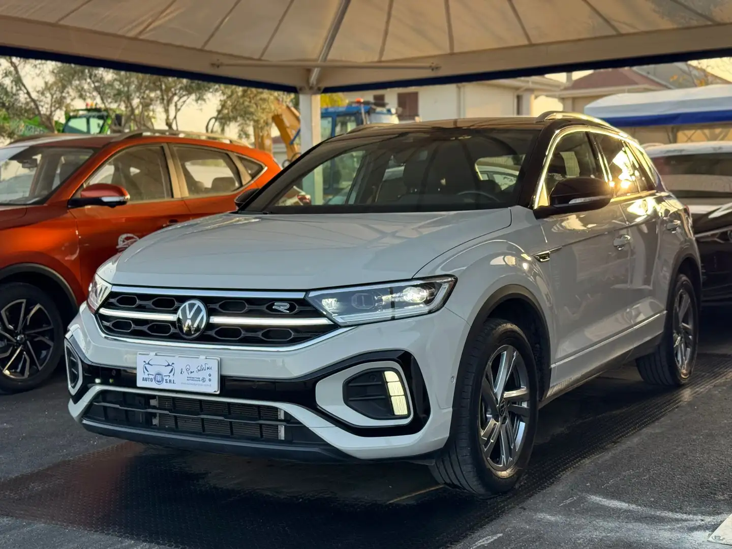 Volkswagen T-Roc 2.0 tdi Sport 150cv R-line Wit - 1