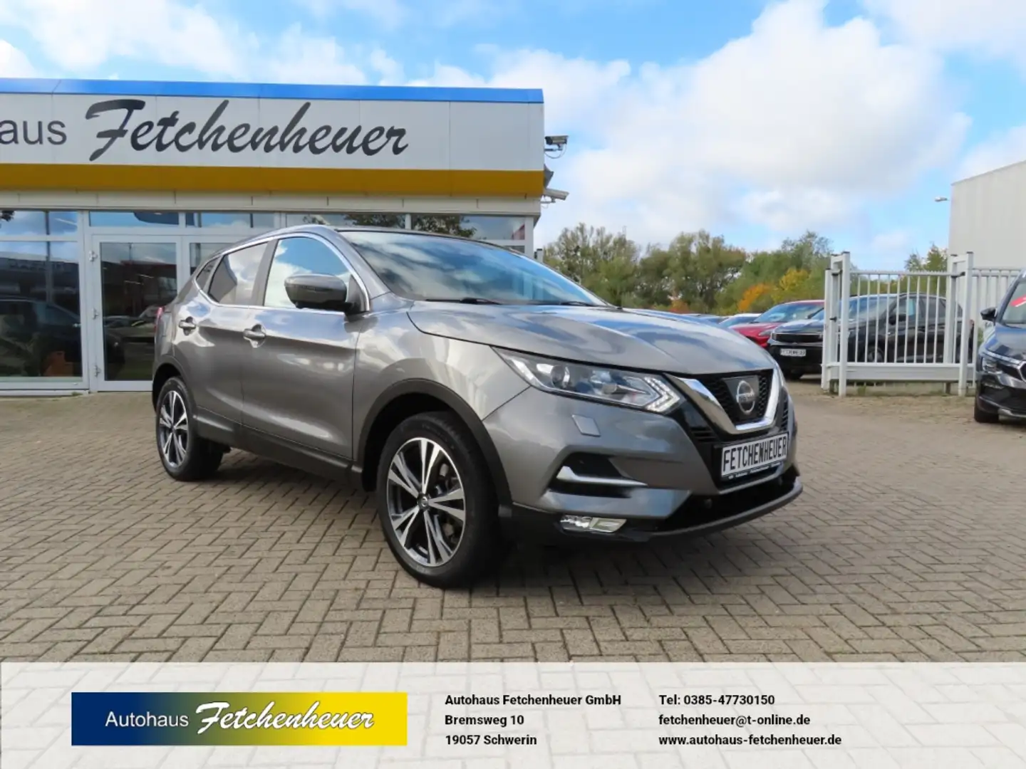 Nissan Qashqai N-Connecta NAVI+RFK+BEH.WSS+SHZ+TEMP+AHK Grau - 1