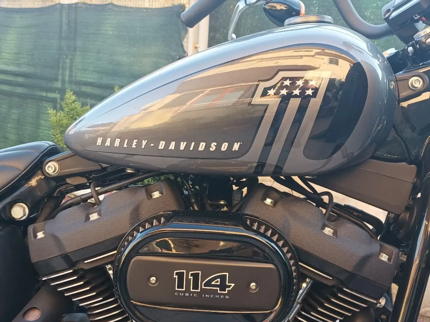Harley-Davidson Šedá - 2
