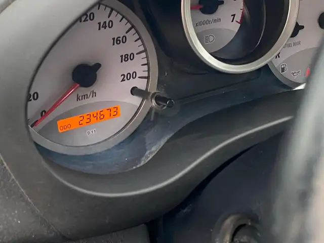 Toyota Rav4 view 5