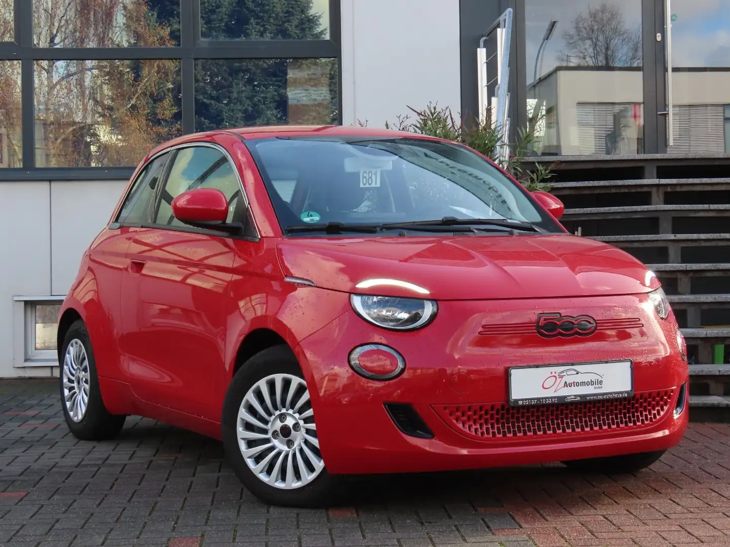 Fiat 500e (RED) 42 kWh Klimaauto. Navigation CarPlay Rouge - 1