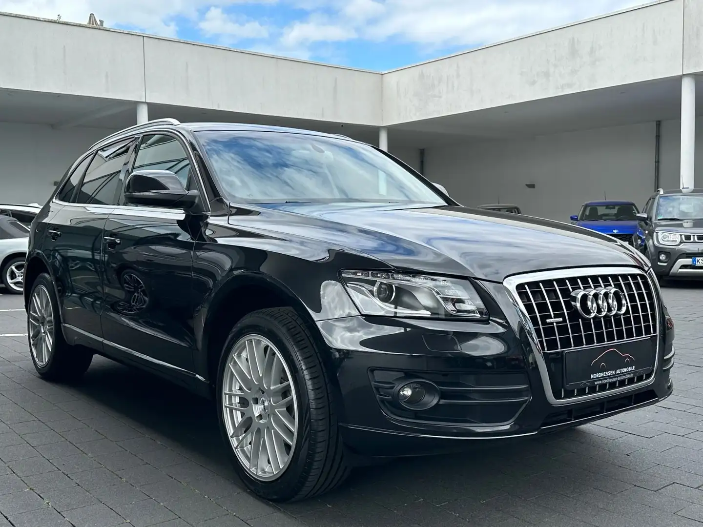 Audi Q5 2.0 TDI quattro | Navigation | Xenon | 20" Schwarz - 2