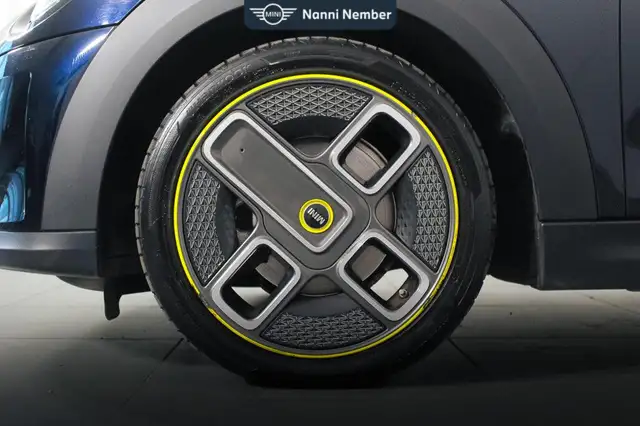 Mini Cooper Se view 7