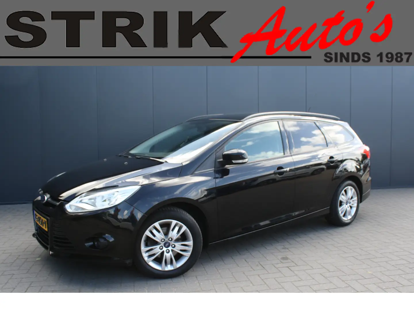 Ford Focus Wagon 1.0 EcoBoost Titanium - AIRCO - TREKHAAK - P Zwart - 1