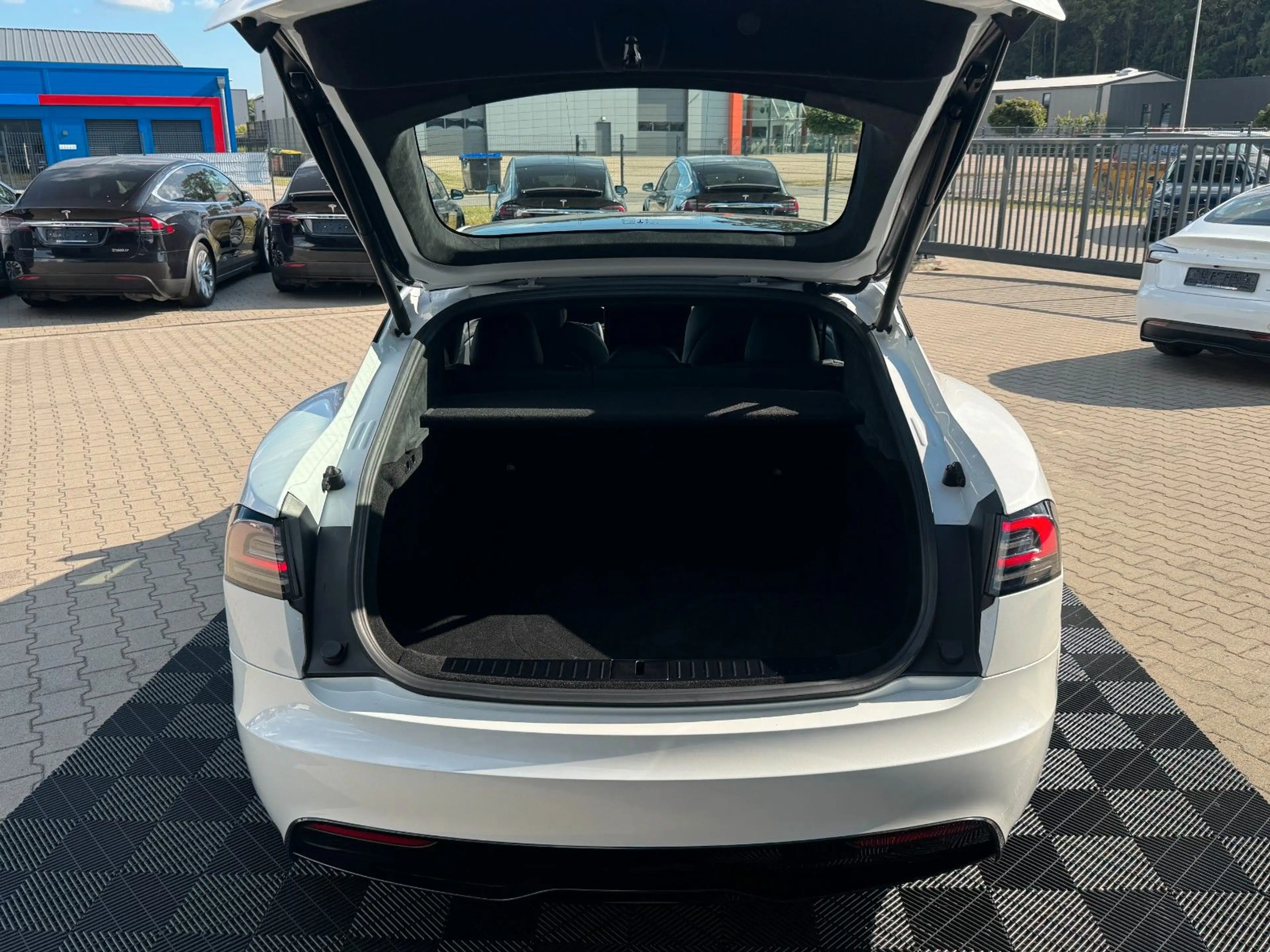 Tesla Model S MODEL S PALLADIUM | FULL SELF DRIVE 4 | MATRIX | — photo 4