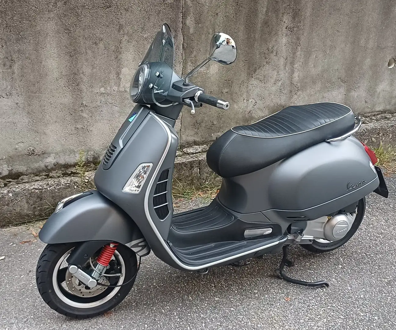 Vespa GTS 300 GTS Super Grigio - 1