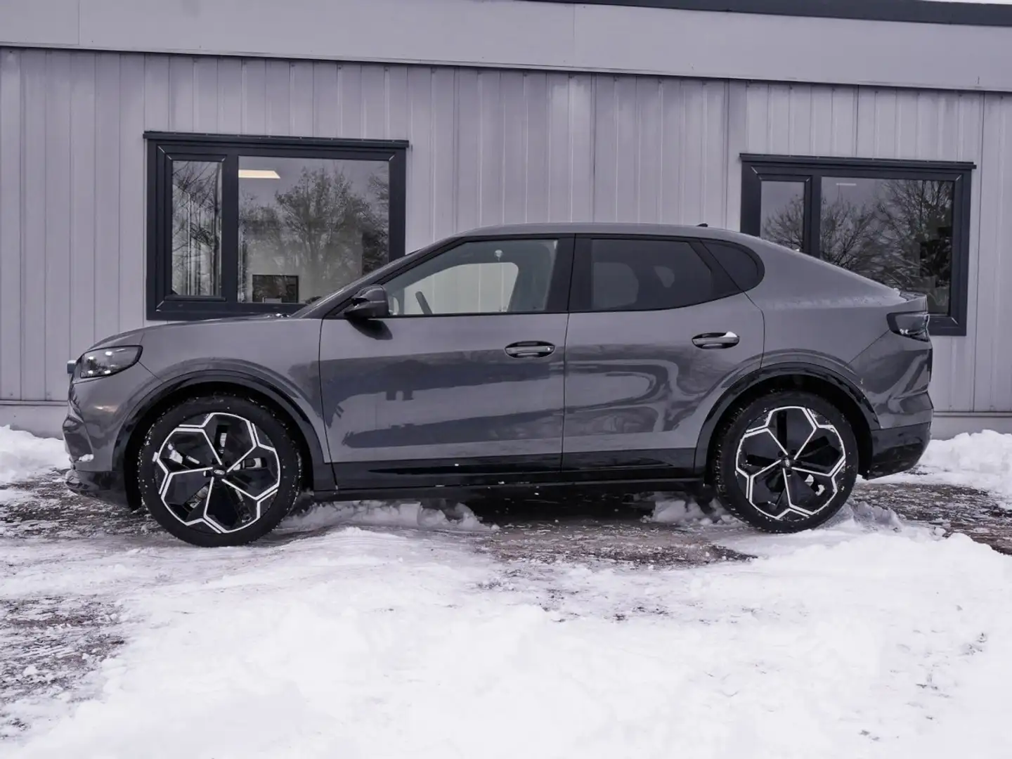 Ford Capri Premium Dual Extended Range Pano+KeyFree Klima Gris - 2