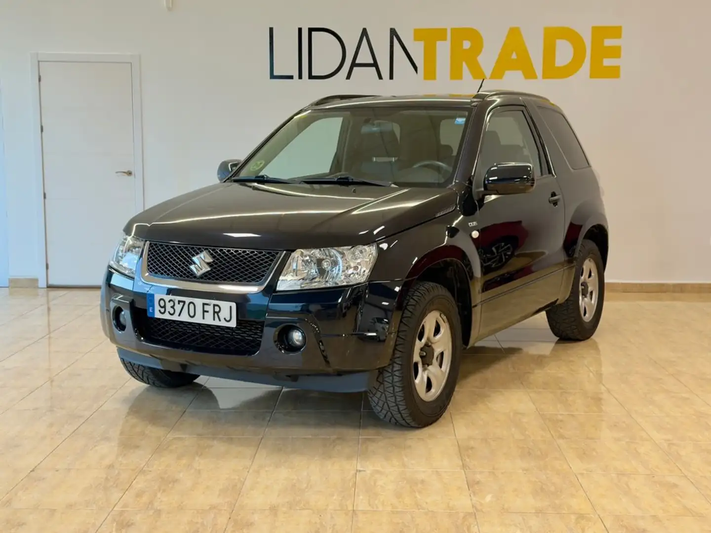 Suzuki Grand Vitara 1.9DDiS JX Negro - 1