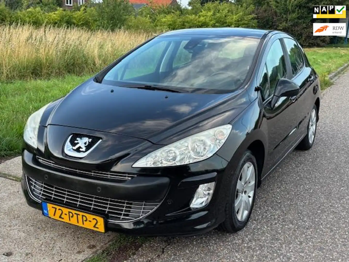 Peugeot 308 1.6 VTi Blue Lease Executive 5-Drs ECC Android/Nav Zwart - 1