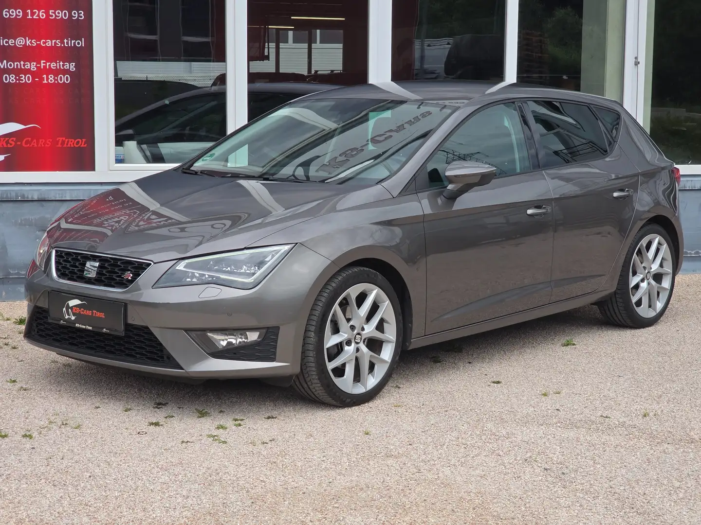 SEAT Leon FR 1,4 TSI Grau - 2