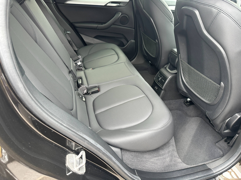 BMW X1 PHEV 1.5iA xDrive25e benzine + elektrisch, plug-in hybride, 4x4 — photo 11