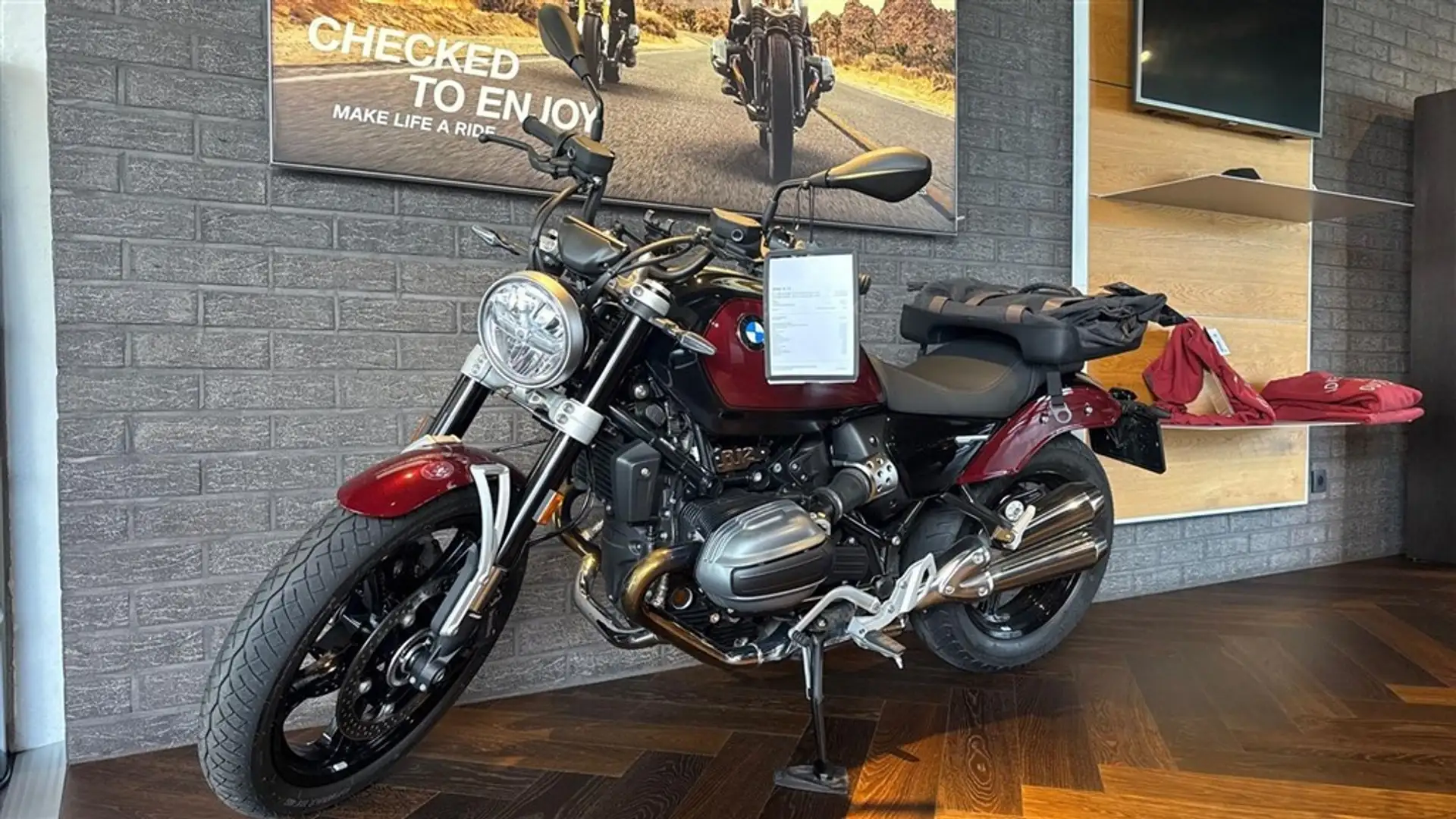 BMW R 12 0 Rojo - 1