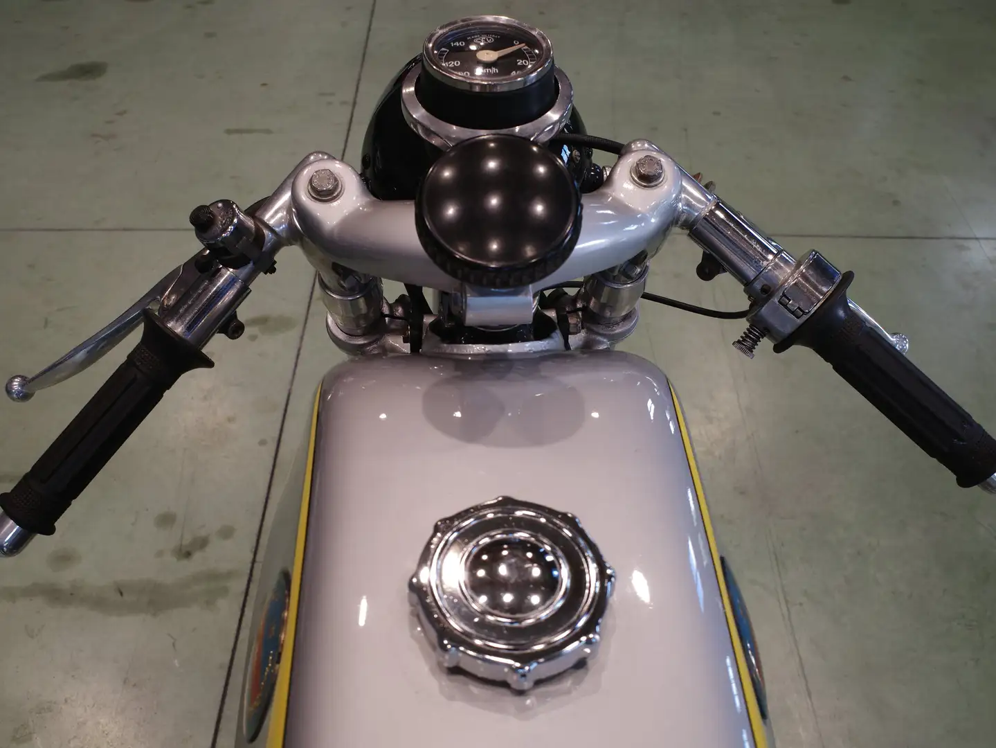 Benelli 250 Sport Sport Special Argento - 1