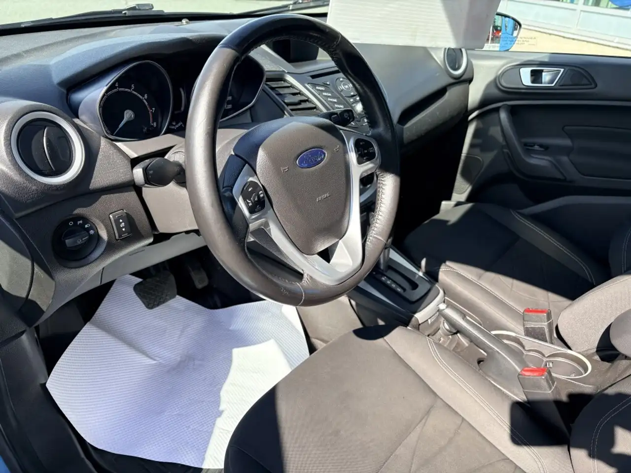 Ford Fiesta photo Ford Fiesta