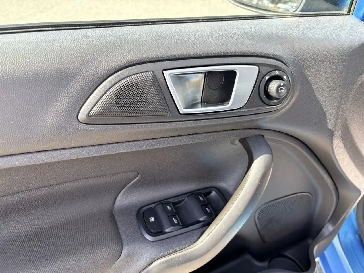 Ford Fiesta photo Ford Fiesta