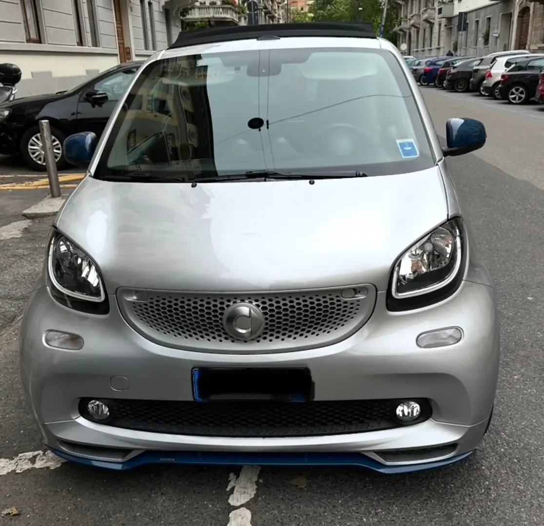 smart forTwo Fortwo Cabrio 0.9 t Brabus Edition 90cv twinamic Argento - 2