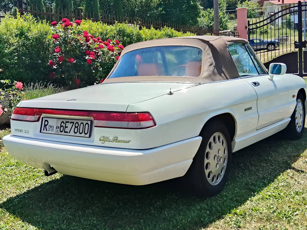 Alfa Romeo Spider 2.0 my90, foto 3