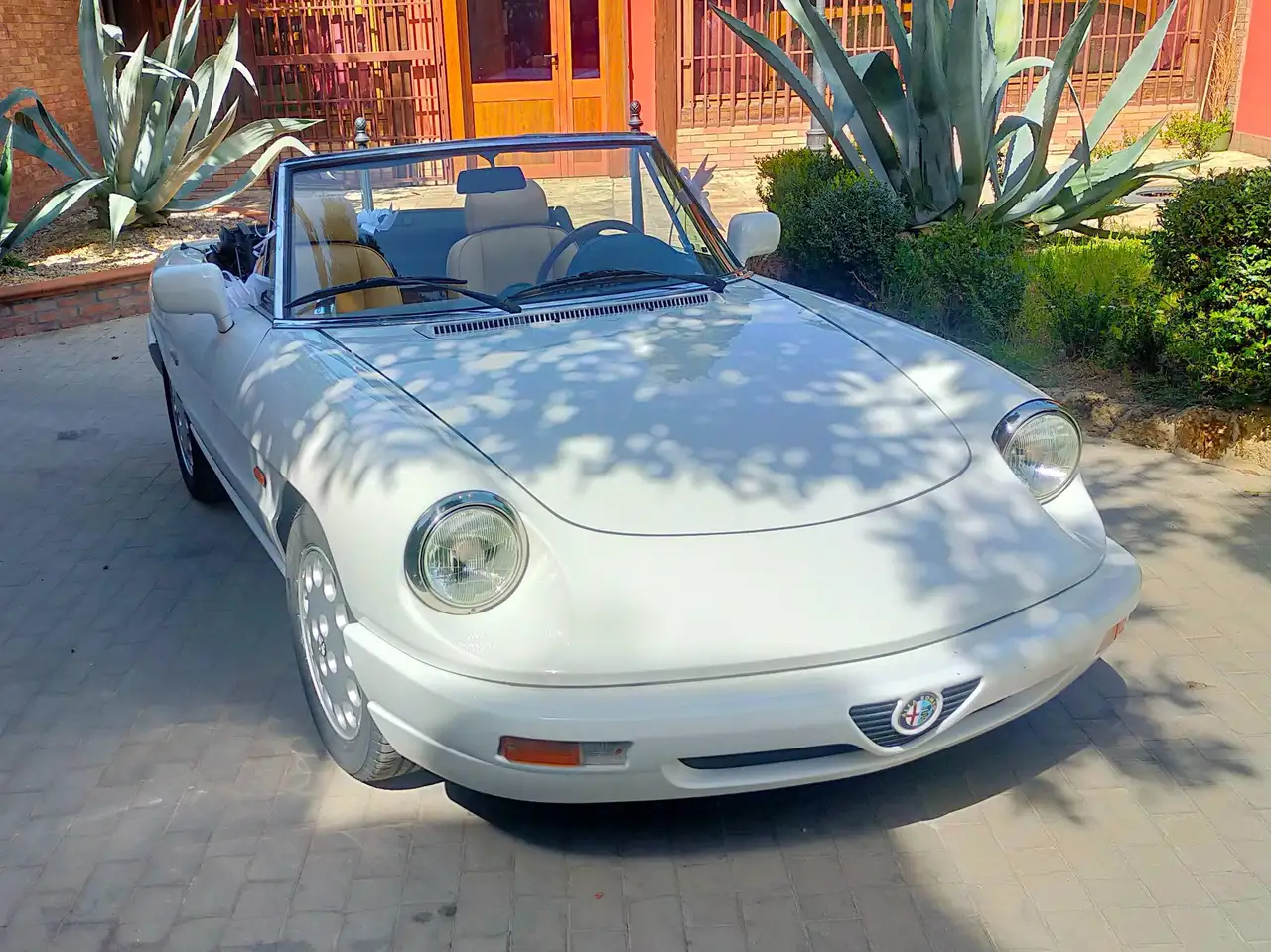 Alfa Romeo Spider 2.0 my90, foto 1