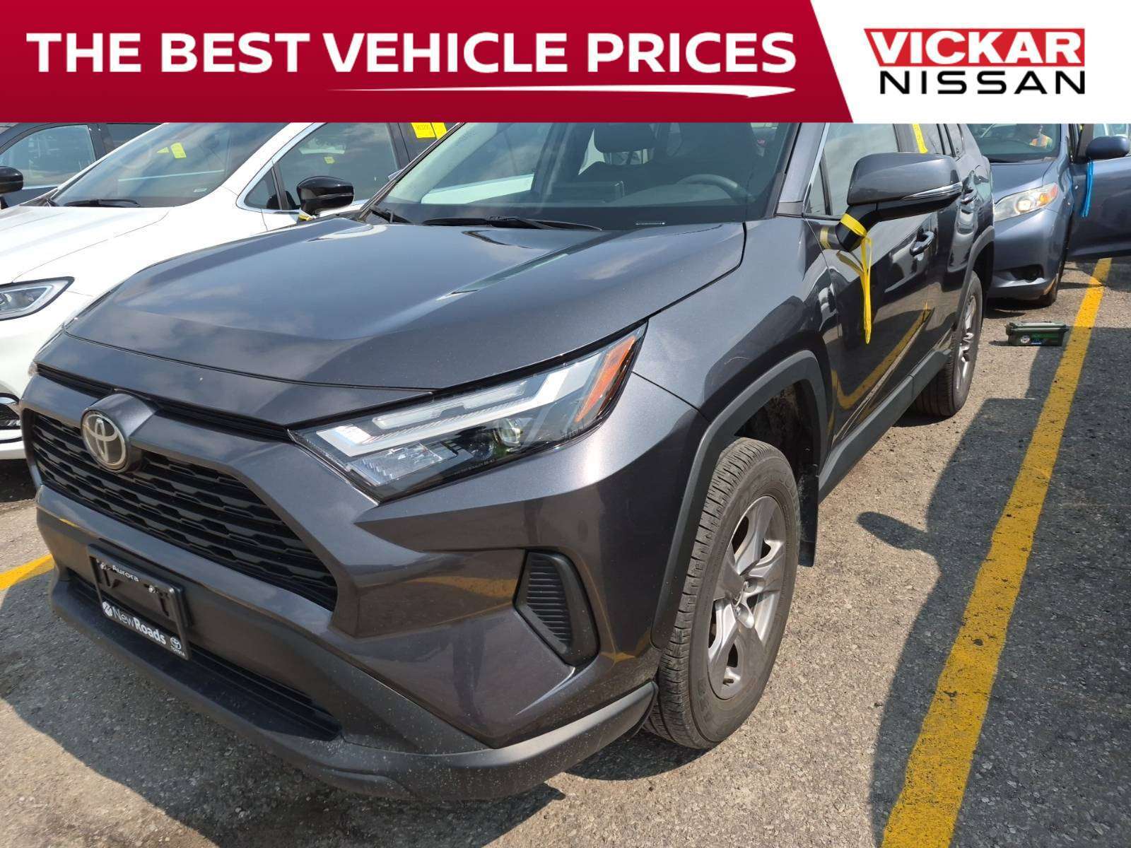 2025 Toyota RAV 4 XLE | AWD | HTD SEATS/WHEEL | SUNROOF|PWR SEAT|
