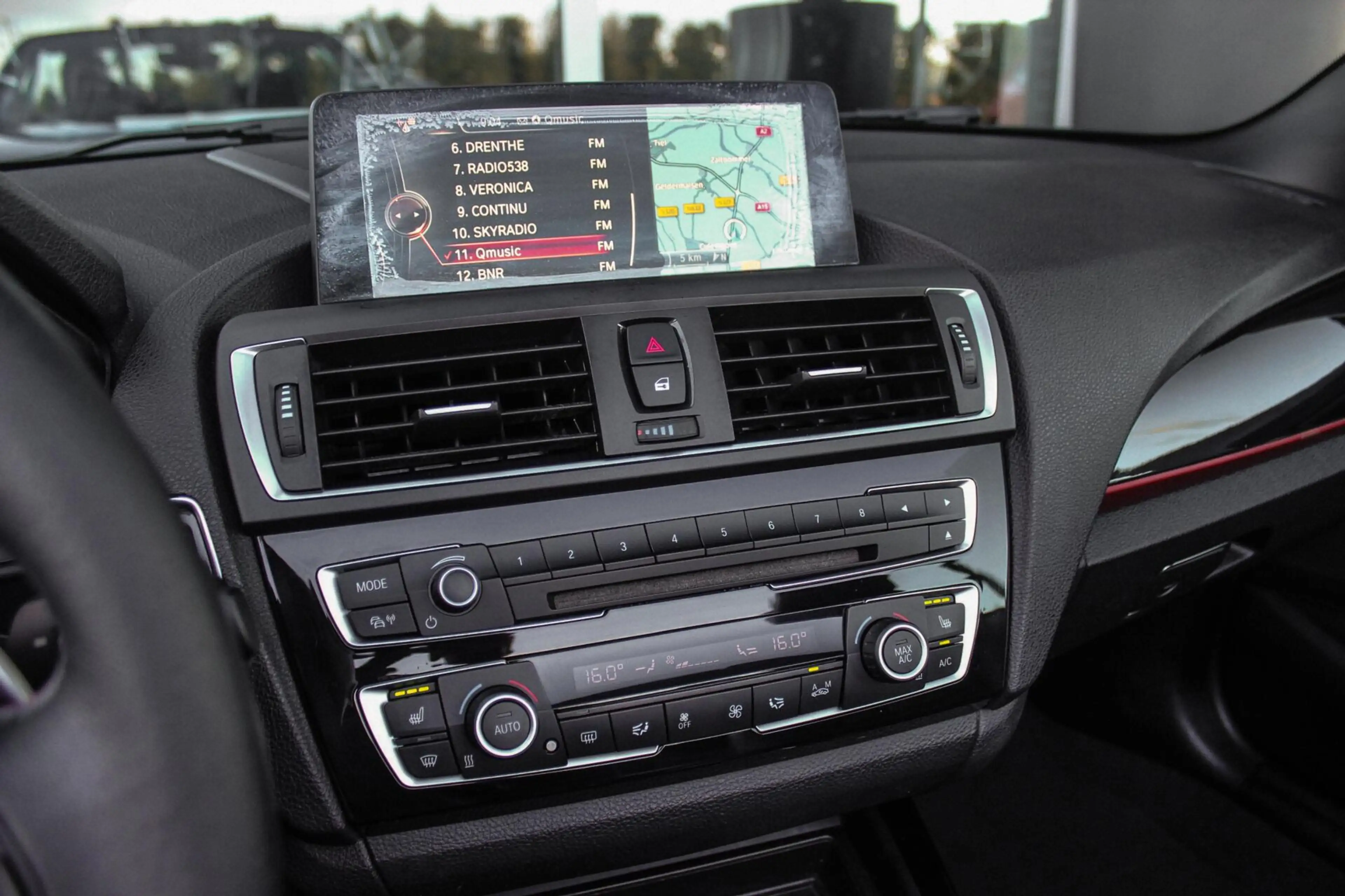 BMW 220 2-serie Cabrio 220i Sport | Origineel NL | Cruise — photo 23
