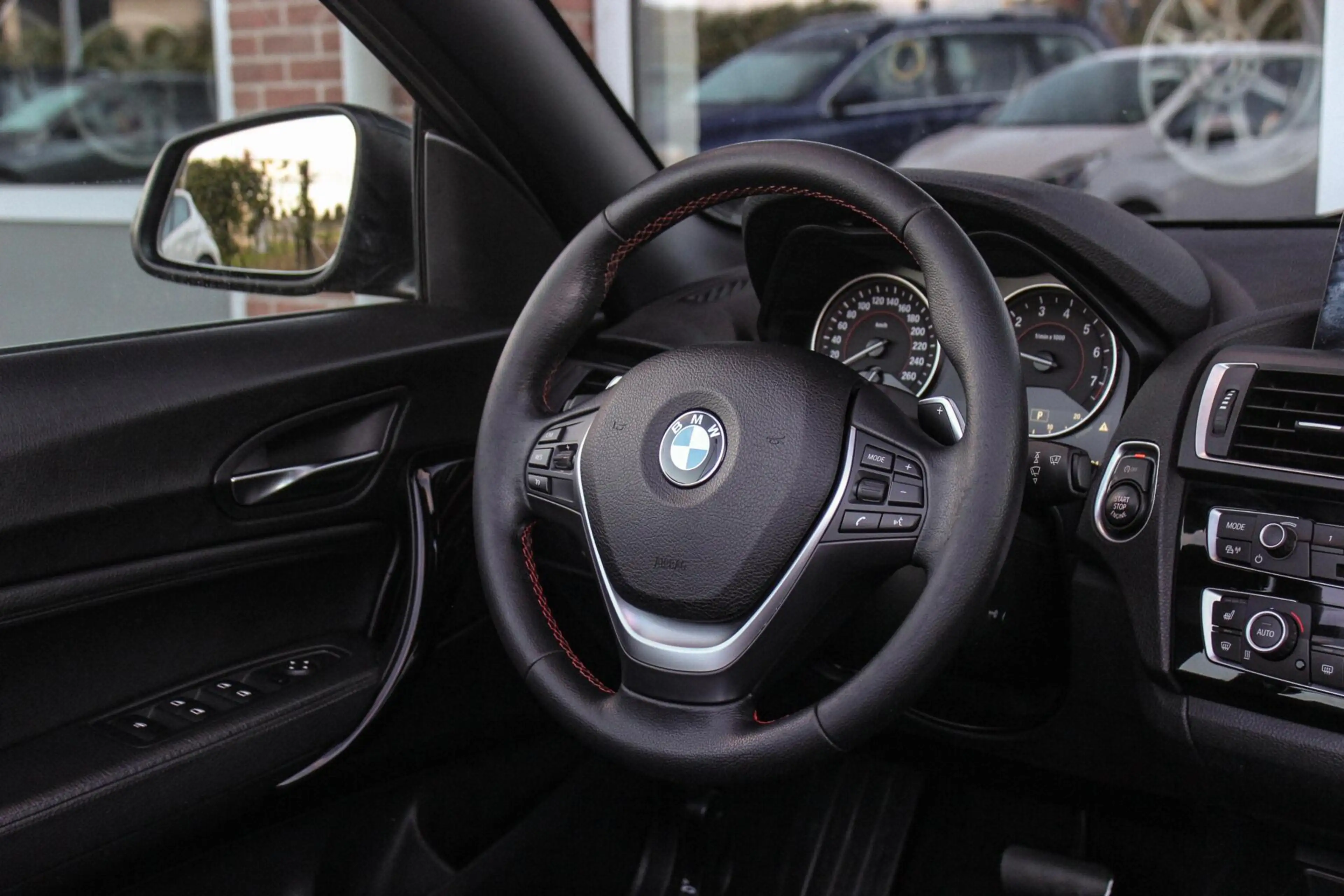 BMW 220 2-serie Cabrio 220i Sport | Origineel NL | Cruise — photo 19