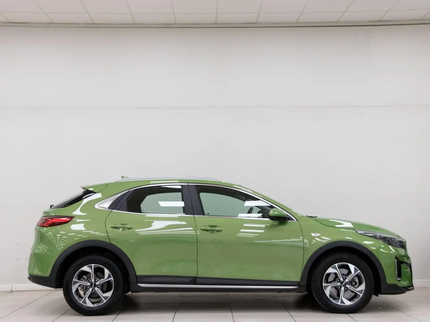 Kia XCeed 1.6 MHEV iMT Drive 136 Vert - 2