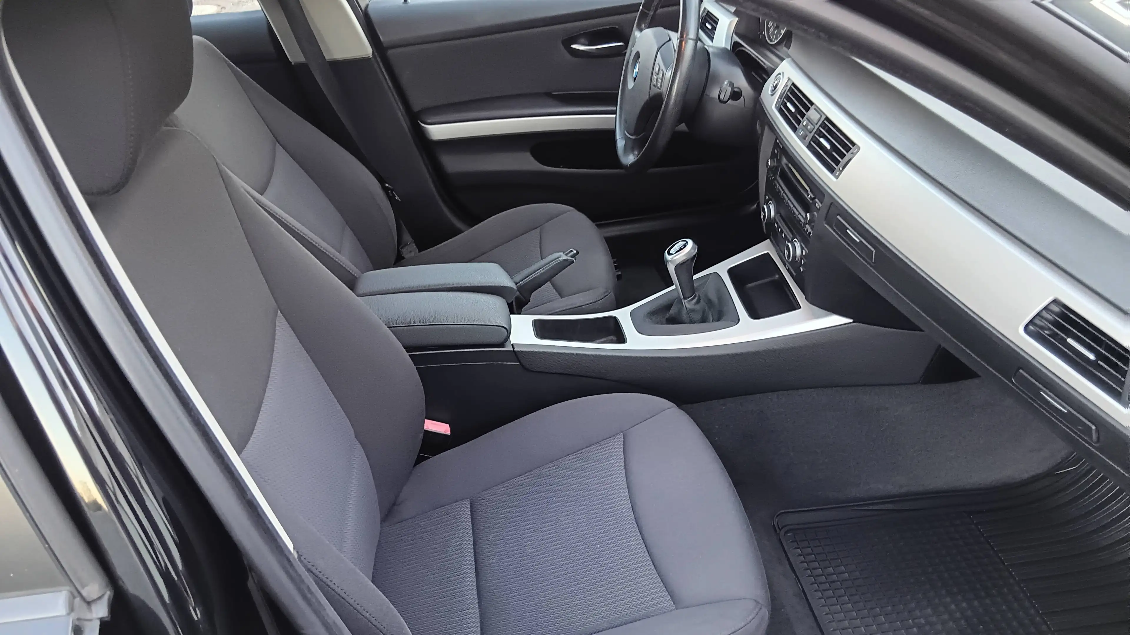 BMW 318 3er Touring 318i Touring — photo 14