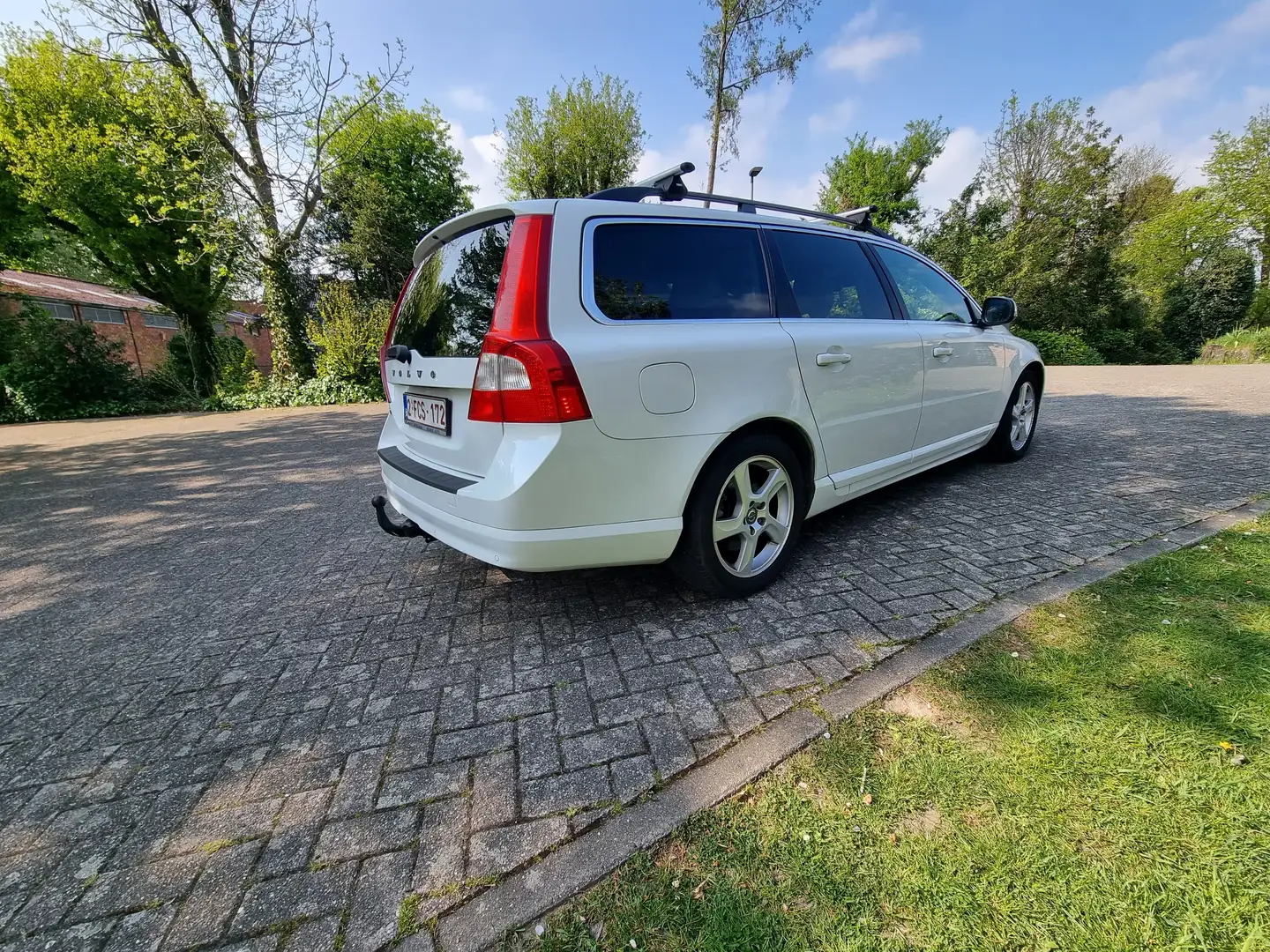 Volvo V70 V70 D2 Geartronic Powershift RDesign Wit - 2