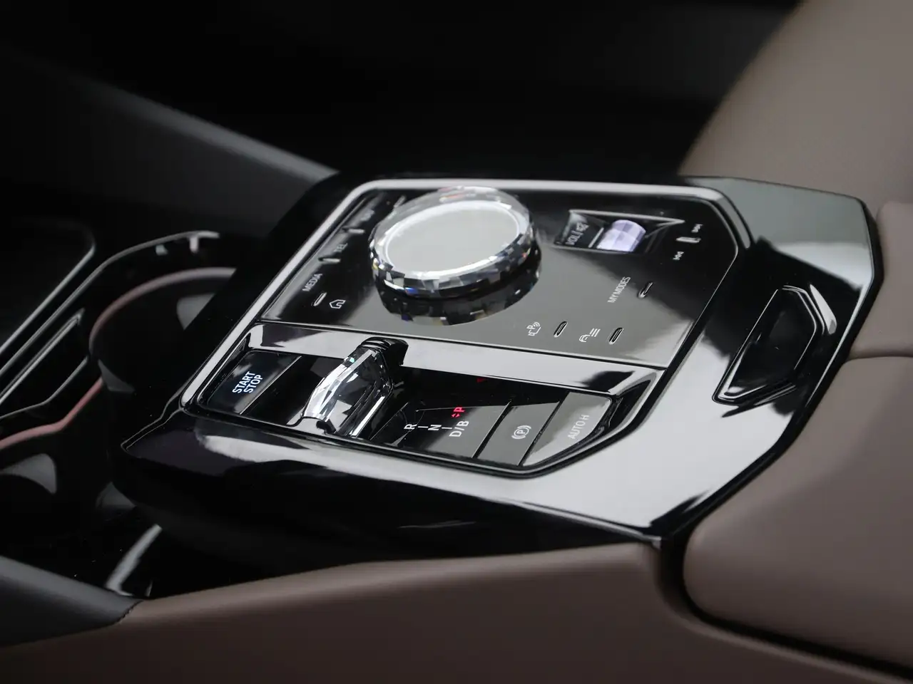 BMW i5 2026 — фото 15