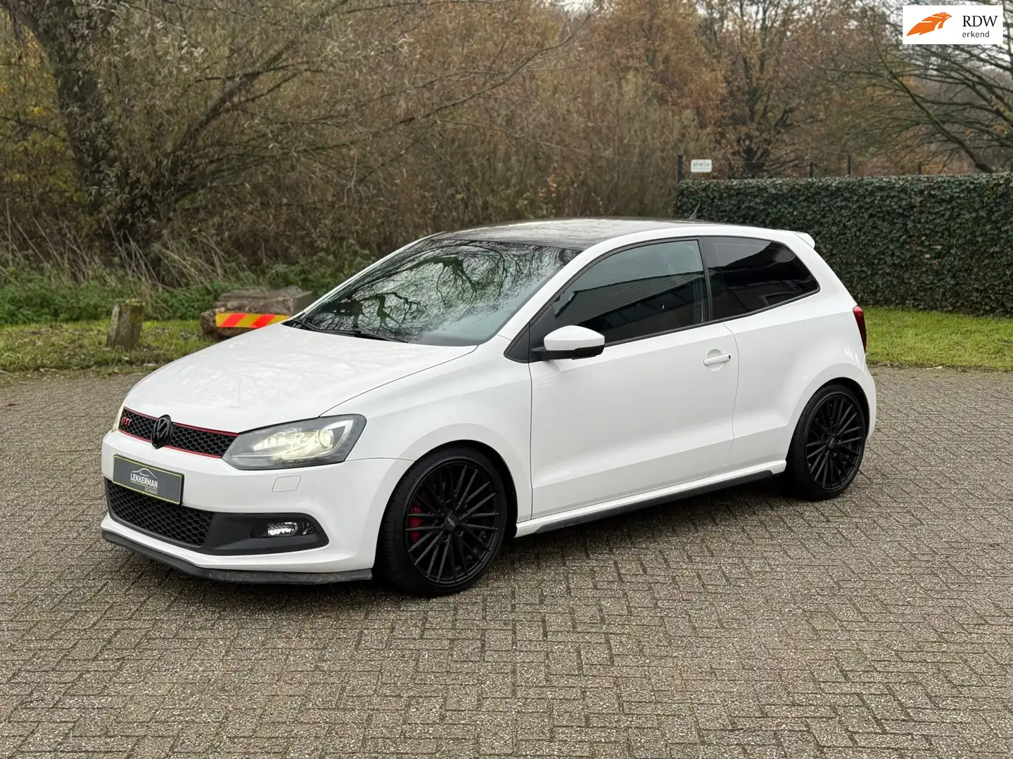 Volkswagen Polo GTI 1.4 TSI 180PK I DSG I STERRENHEMEL I CARPLAY I PDC Wit - 1