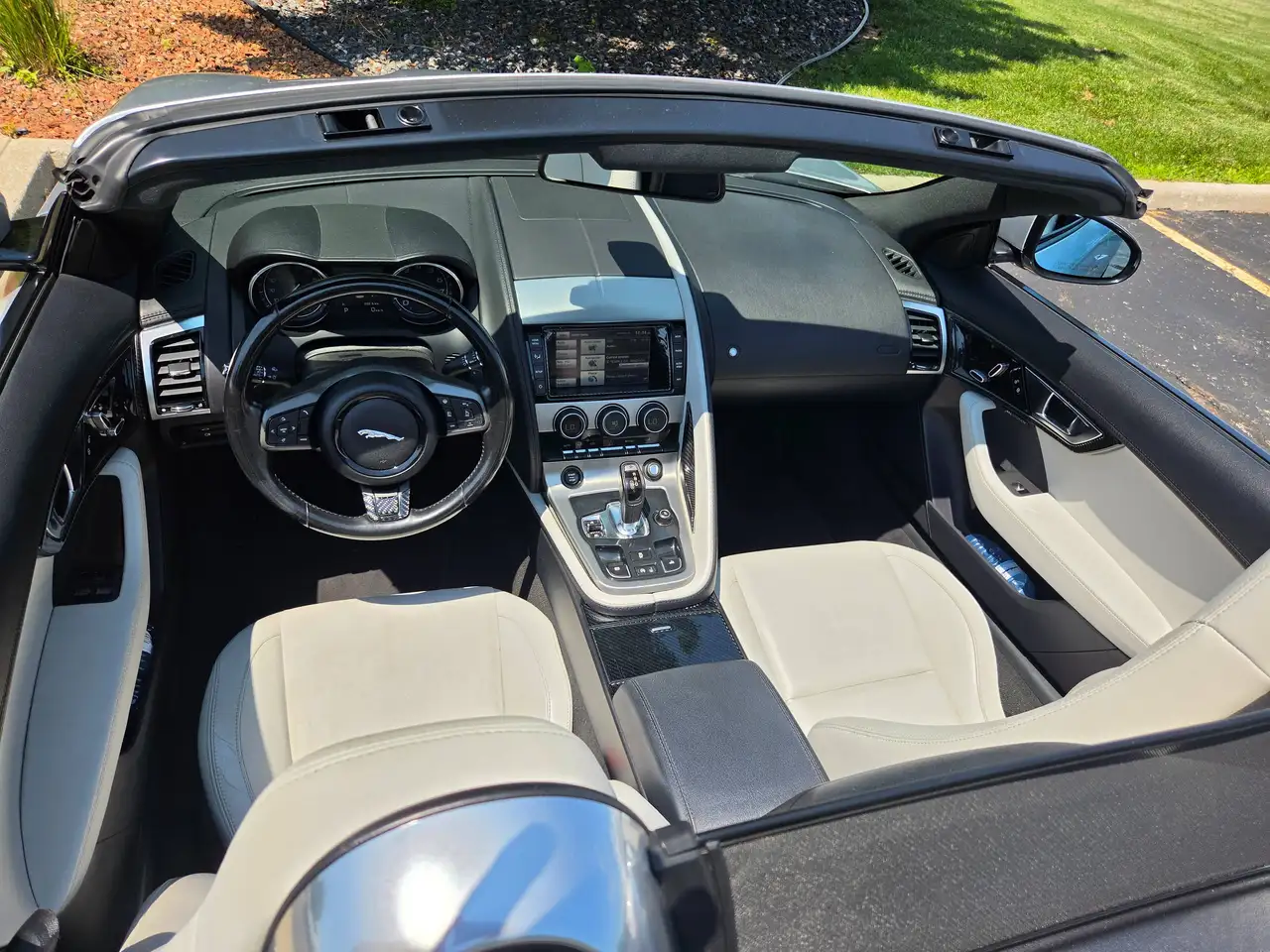 Jaguar F-Type снимка Jaguar F-Type