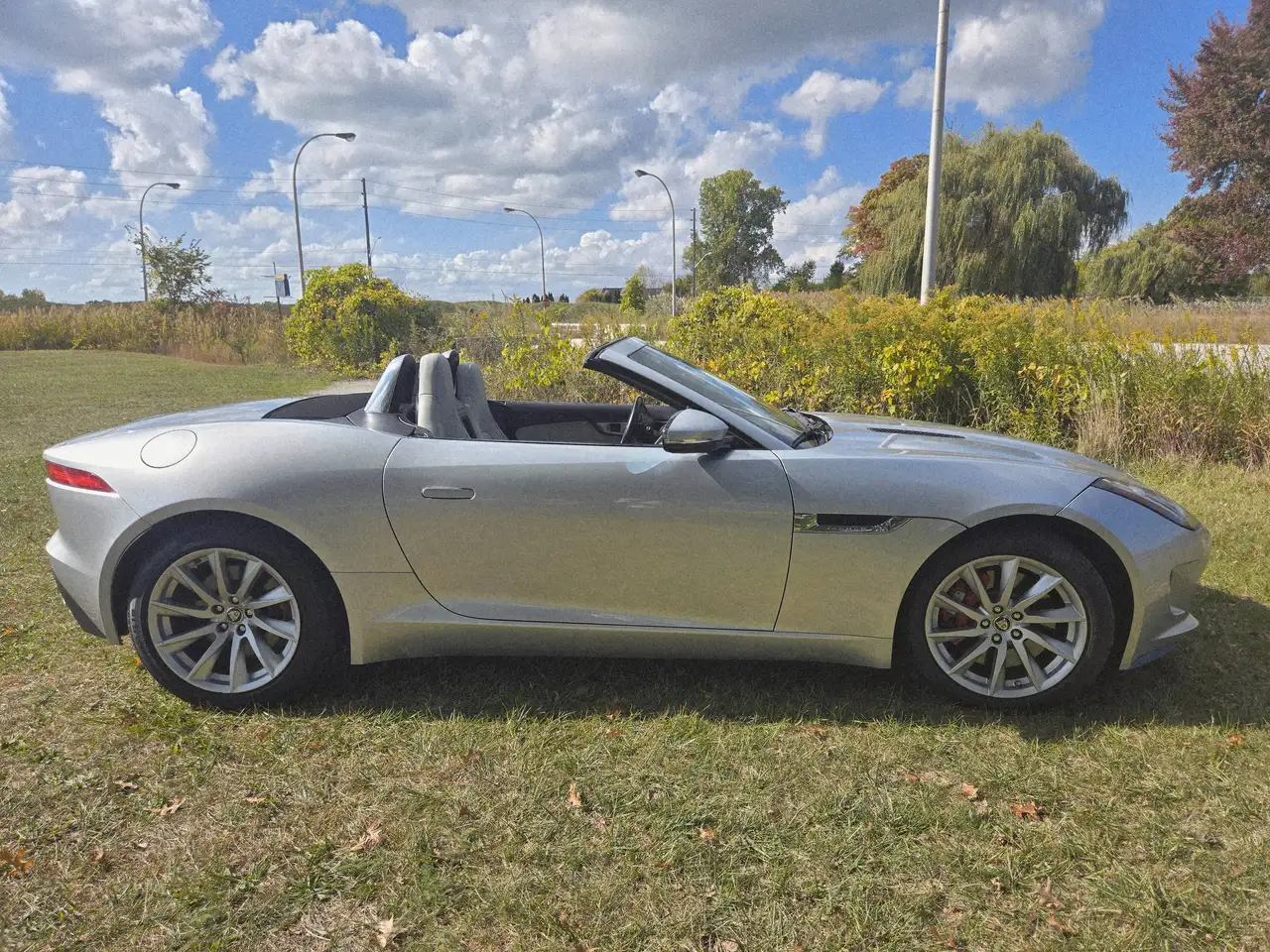 Jaguar F-Type снимка Jaguar F-Type