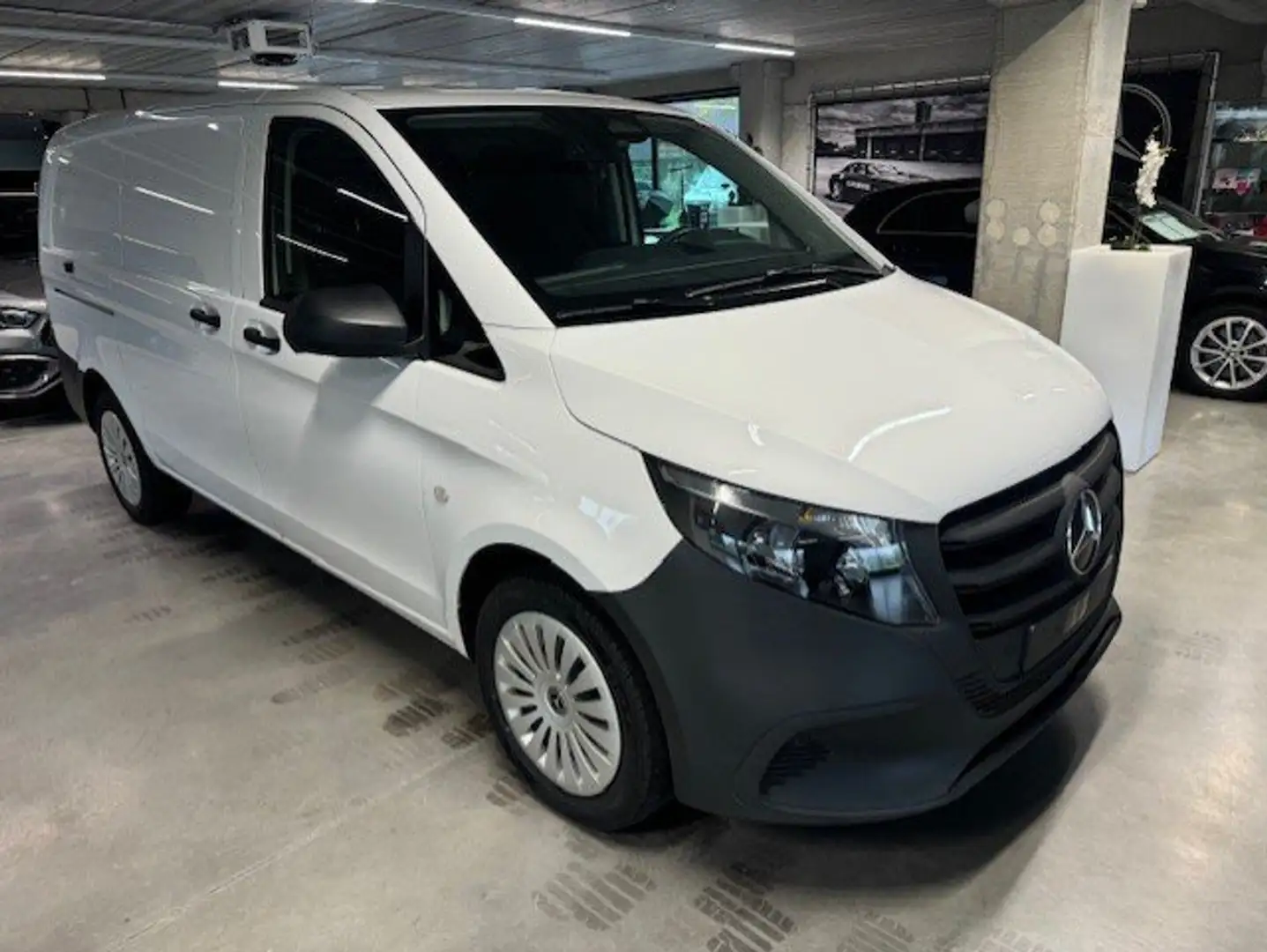 Mercedes-Benz Vito Vito 116 CDI A2 FACELIFT - AUTO - NAVI - CAMERA Wit - 2